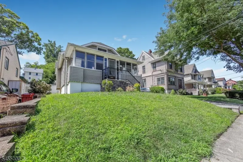 13 Cottage Pl, Nutley, NJ 07110 - #3