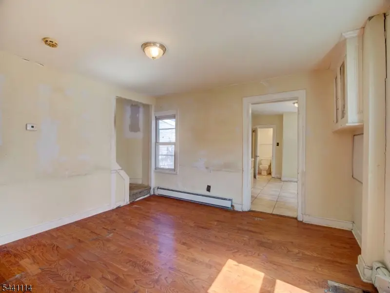 220 William St, Rahway, NJ 07065 - #3