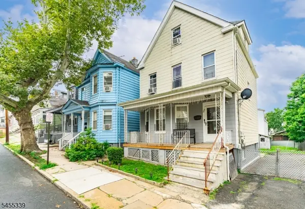 33-35 Grove Ter, Irvington Twp., NJ 07111