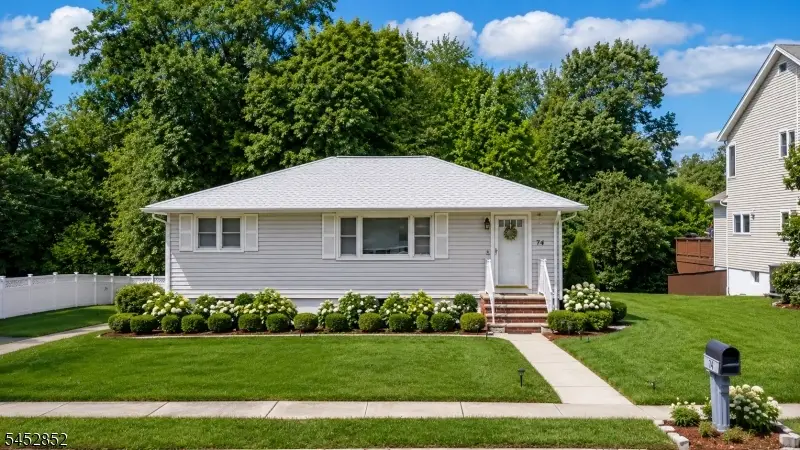 74 Farmingdale Rd, Wayne, NJ 07470 - #2