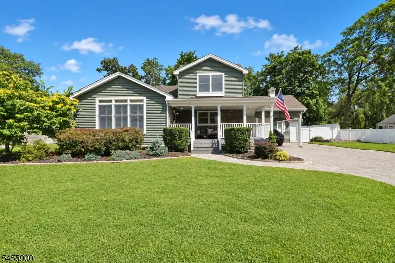 4 Raymond Ct, Lincoln Park, NJ 07035 - #1