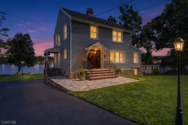 21 Musconetcong Ave, Stanhope Boro, NJ 07874