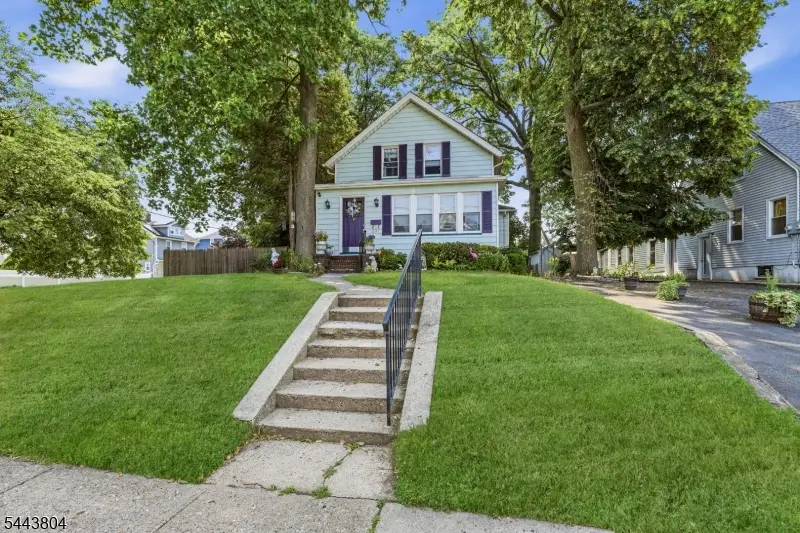 237 Broughton Ave, Bloomfield, NJ 07003 - #1