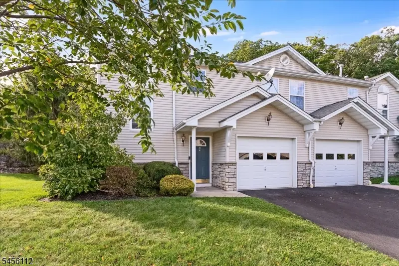 9 Ferndale Ln, Hardyston, NJ 07419 - #3