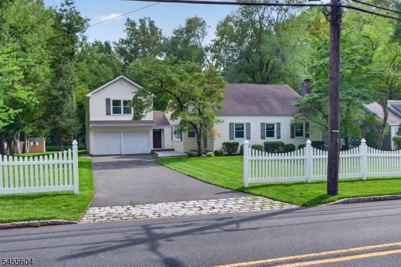 2090 Raritan Rd, Scotch Plains, NJ 07076 - #3