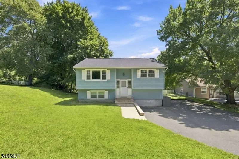 20 S Hillside Dr, Budd Lake, NJ 07828 - #1