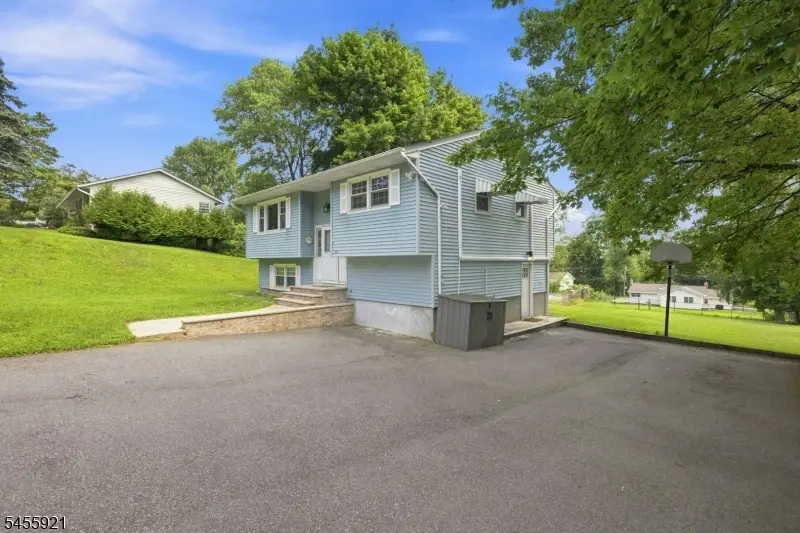 20 S Hillside Dr, Budd Lake, NJ 07828 - #2