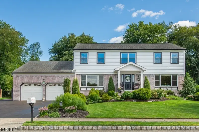 25 Crestwood Ave West, Fairfield, NJ 07004 - #1