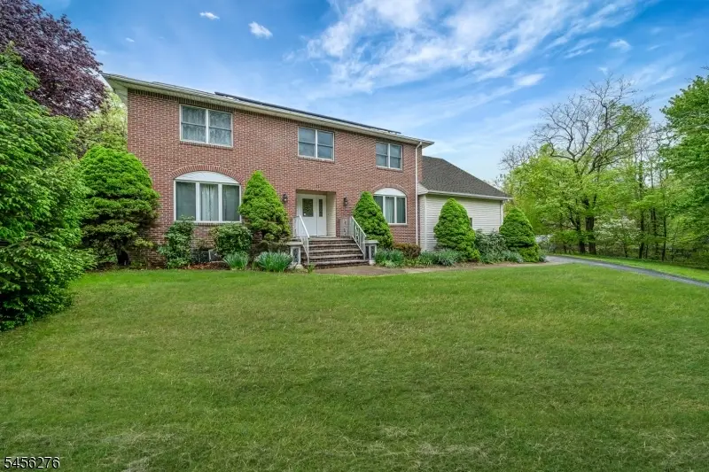 11 Ledgerock Ct, Parsippany Troy Hills, NJ 07950 - #3