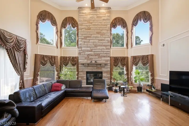 3 Topaz Ct, Marlboro, NJ 07746 - #2
