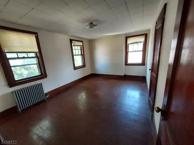 82 Roosevelt Ave, Belleville, NJ 07109 - #2
