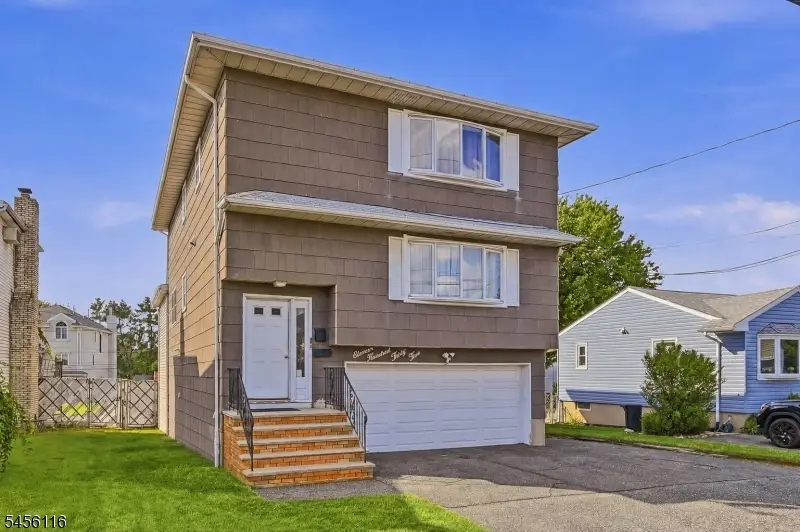 1135 Stonewall Ln, Secaucus, NJ 07094 - #1