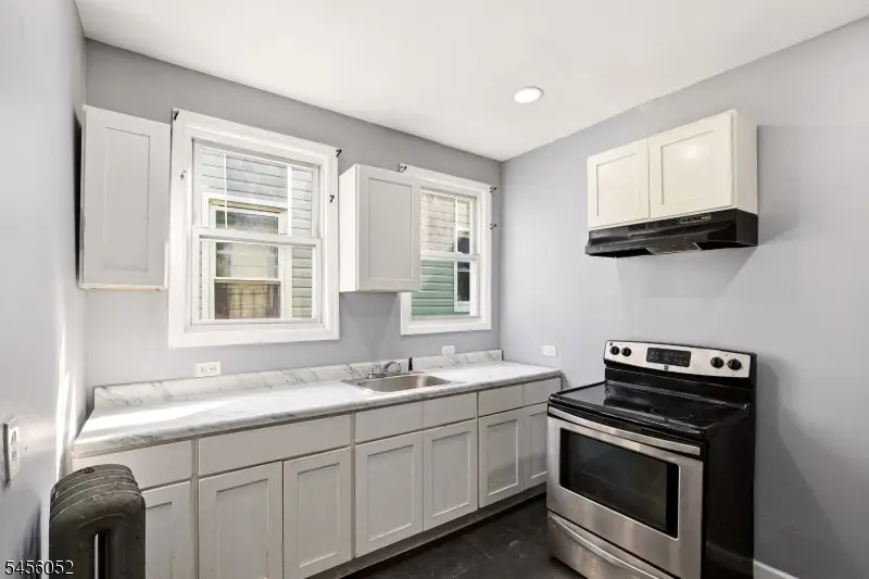 176 Hollywood Ave, East Orange, NJ 07018 - #3