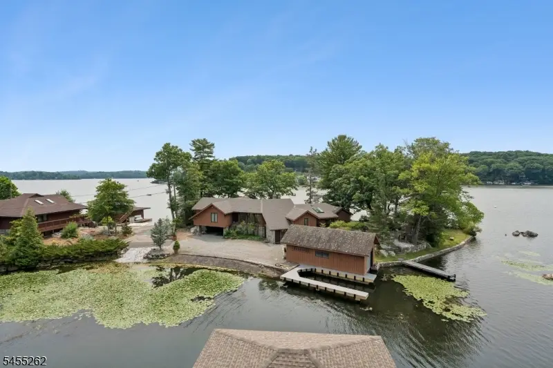 327 Squaw Trl, Hopatcong, NJ 07821 - #3