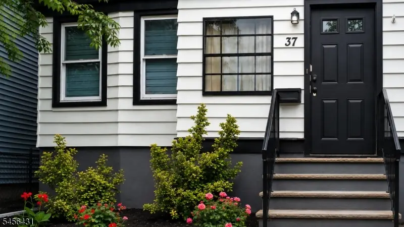 37 Prospect St, Watsessing, NJ 07003 - #2