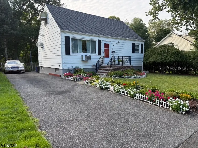 334 N 4th Ave, Hawthorne, NJ 07506 - #1