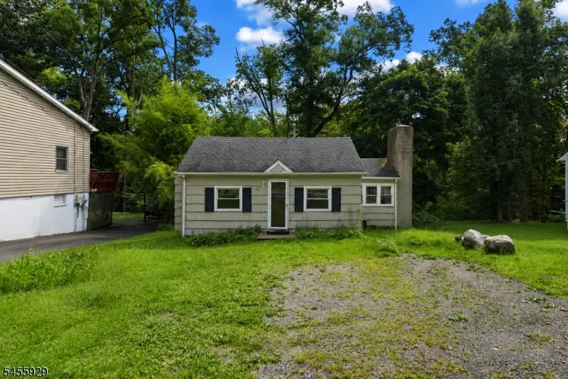 62 S Cherry Rd, Lake Hopatcong, NJ 07849 - #1