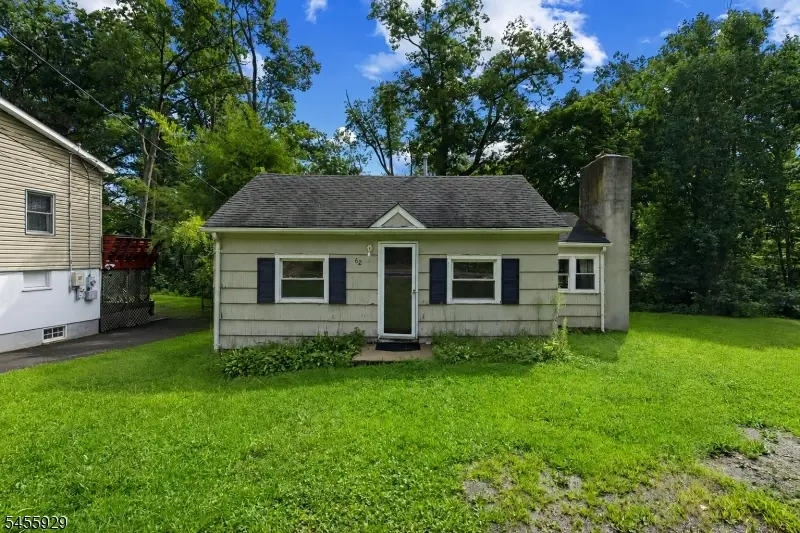 62 S Cherry Rd, Lake Hopatcong, NJ 07849 - #2