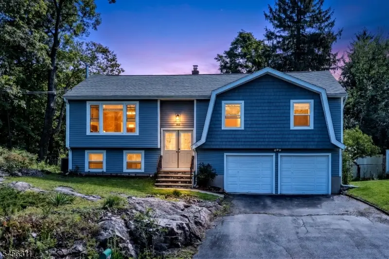 30 Center St, Butler, NJ 07405 - #1