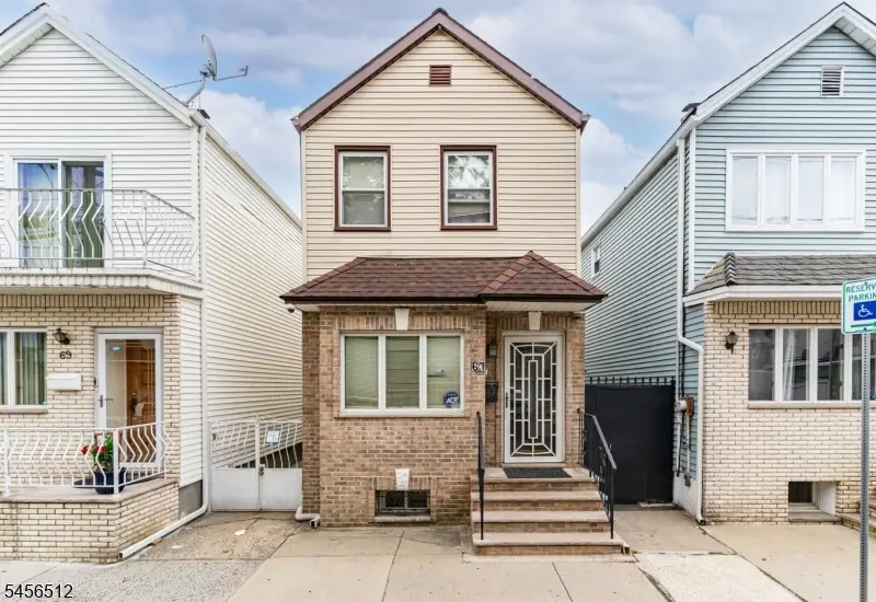 67 Marne St, Newark, NJ 07105 - #1