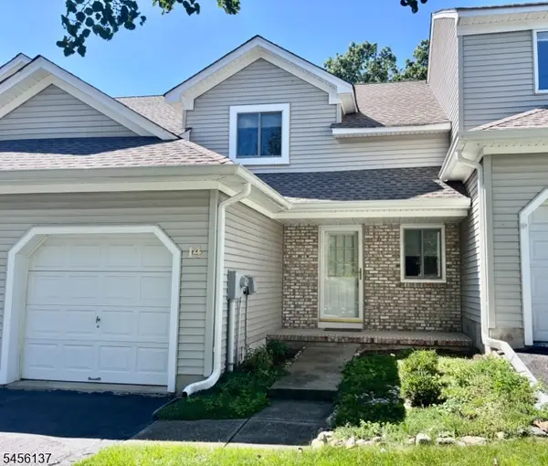 14 Pale Star Ct, Hardyston Twp., NJ 07419