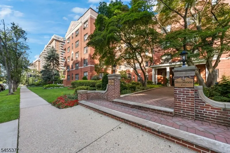 100 Prospect Ave #1F, Hackensack, NJ 07601 - #2
