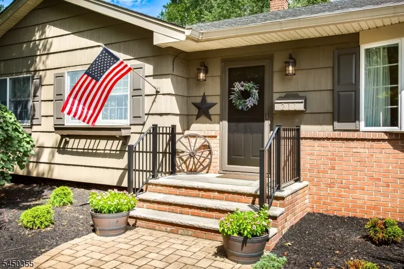 211 Briarheath Lane, Clark, NJ 07066 - #2