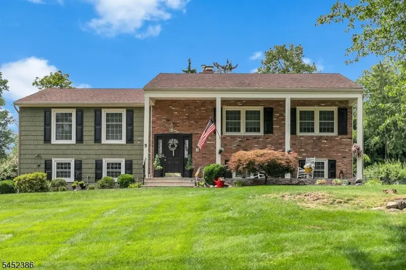 5 Van Allen Pl, Pequannock, NJ 07444 - #2