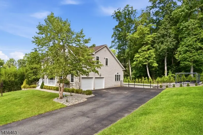 5 Jared Pl, Mount Olive, NJ 07828 - #2