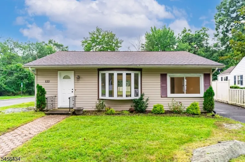 122 Orben Dr, Mount Arlington, NJ 07850 - #1