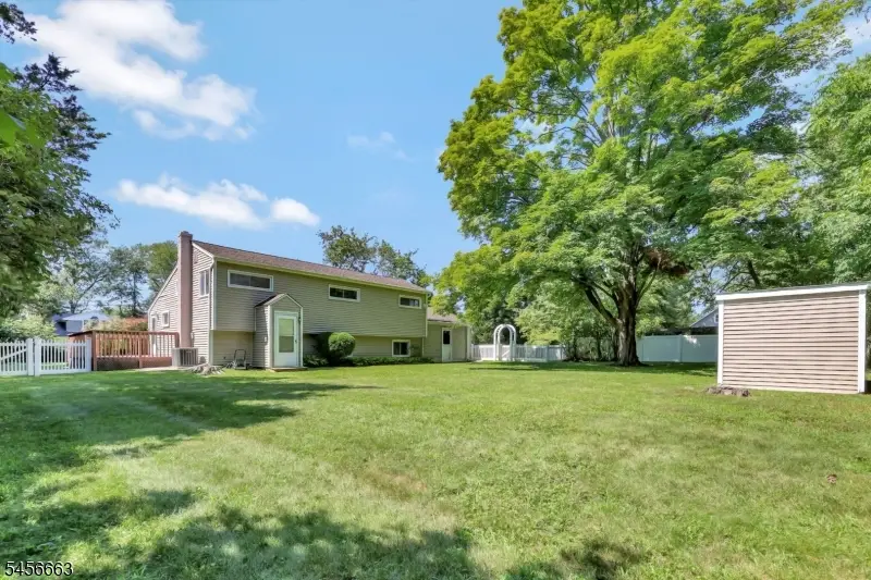 8 Libby Ave, Pequannock, NJ 07444 - #3