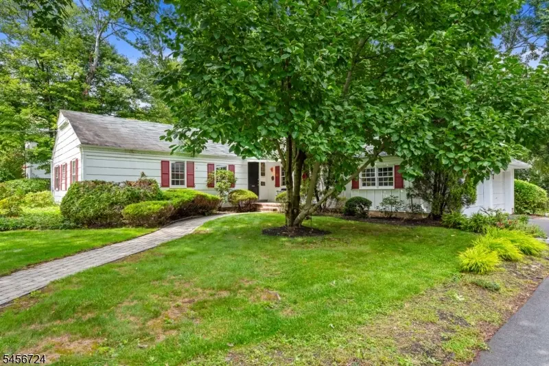 7 Fox Chase Ln, Morris, NJ 07960 - #1
