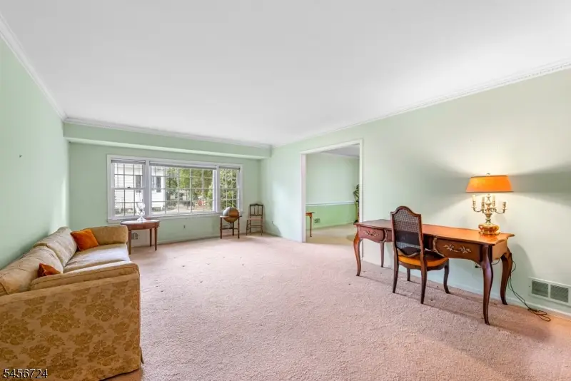 7 Fox Chase Ln, Morris, NJ 07960 - #2