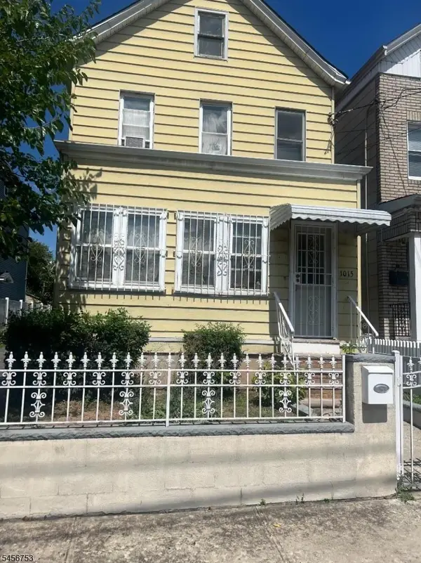 1013-1015 Laura St, Elizabeth City, NJ 07201