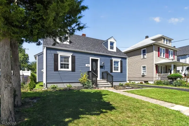 16 Oakwood Pl, North Brunswick, NJ 08902 - #1