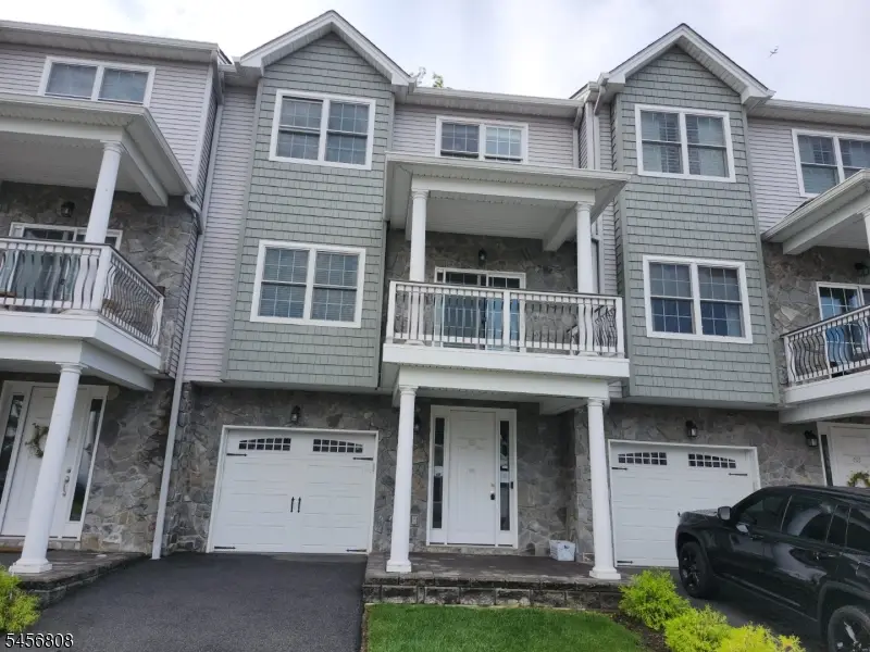 65 Halina Ln, Butler, NJ 07470 - #1