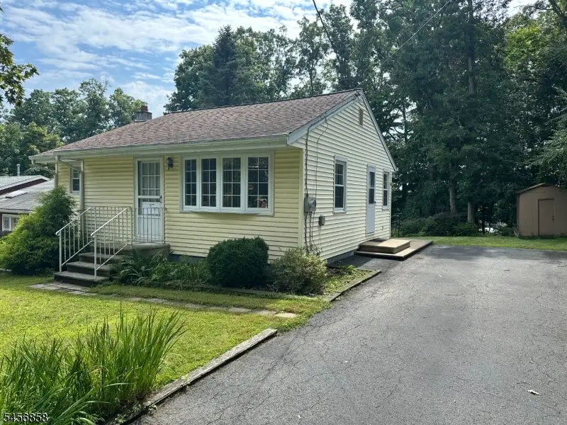 97 Cayuga Ave, White Meadow Lake, NJ 07866 - #1