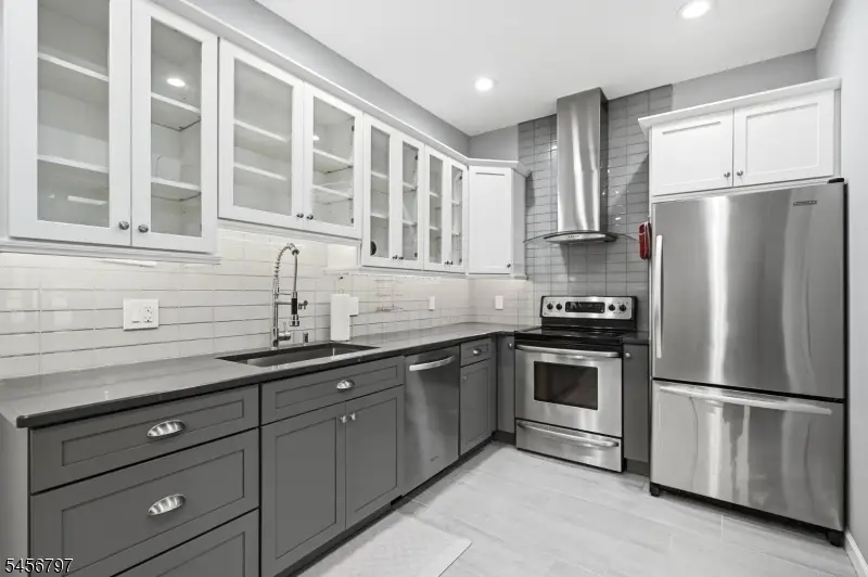 242 Hiawatha Blvd, Lake Hiawatha, NJ 07034 - #3