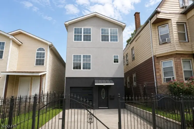136 19th Ave, Irvington, NJ 07111 - #2