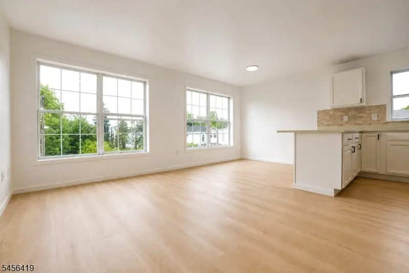 136 19th Ave, Irvington, NJ 07111 - #3