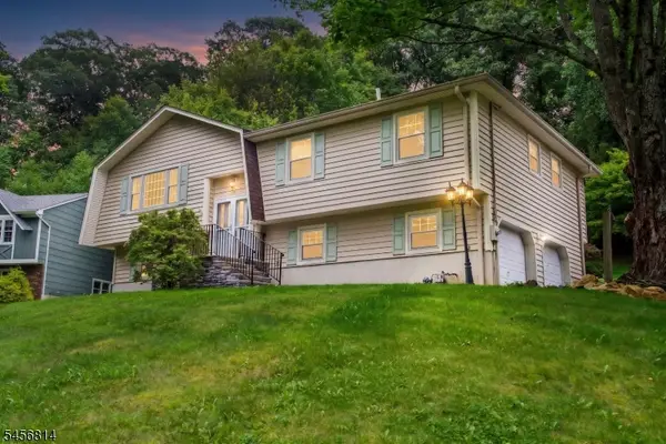 14 Seneca Trl, Randolph Twp., NJ 07869