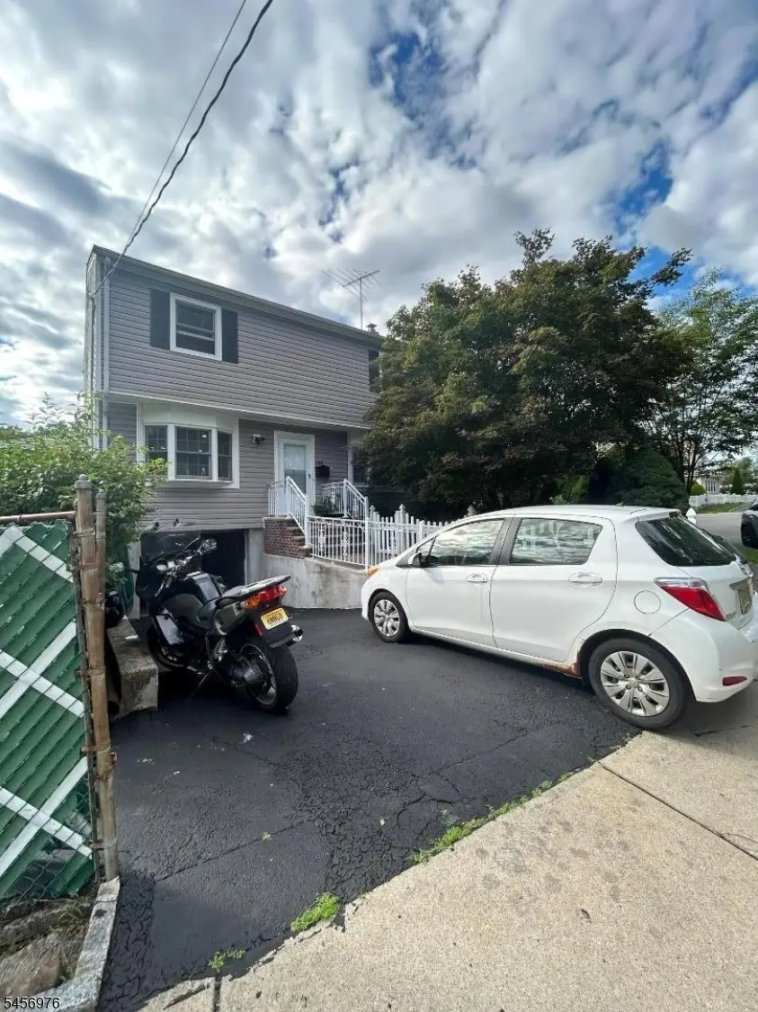 153 Smallwood Ave, Belleville, NJ 07109 - #1
