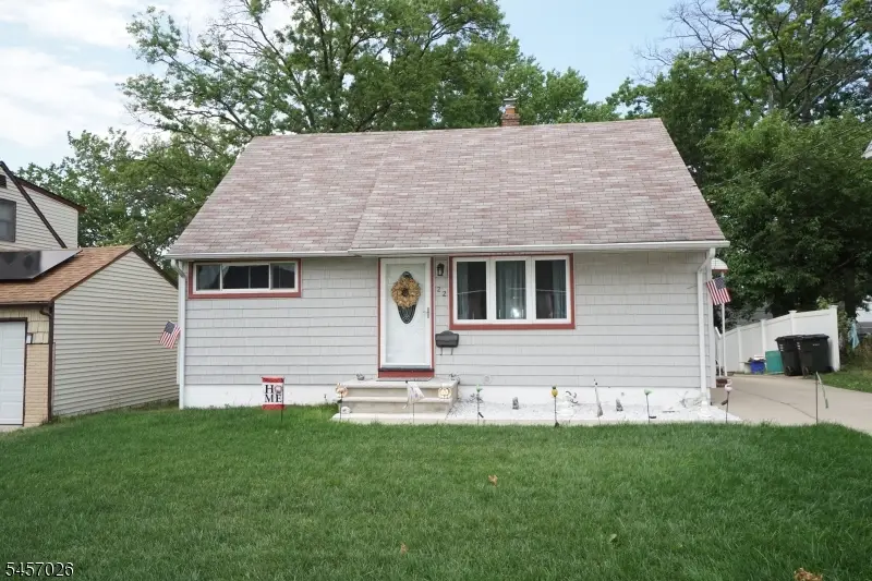 22 Lowell St, Iselin, NJ 08830 - #2