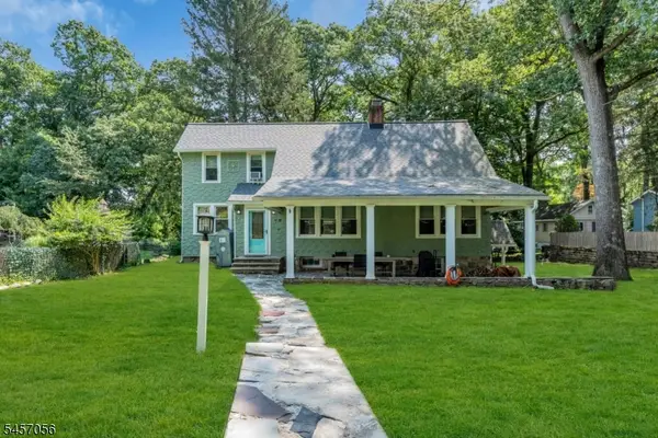 43 Maxim Dr, Hopatcong Boro, NJ 07843