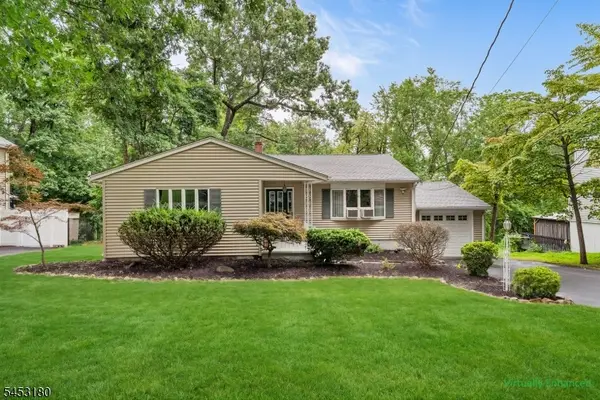 130 Vreeland Ave, Bloomingdale Boro, NJ 07403