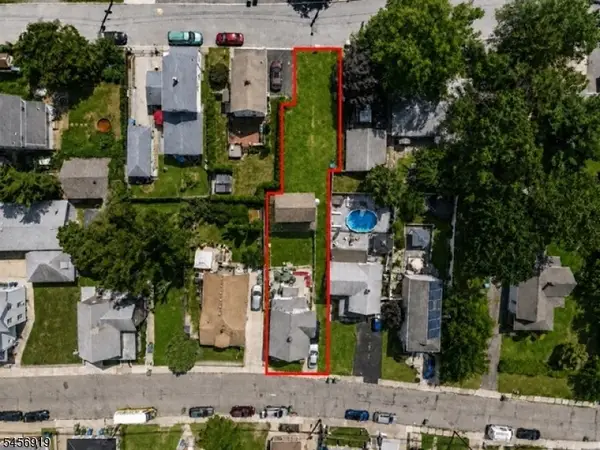 26 Dane St, Sayreville Boro, NJ 08872