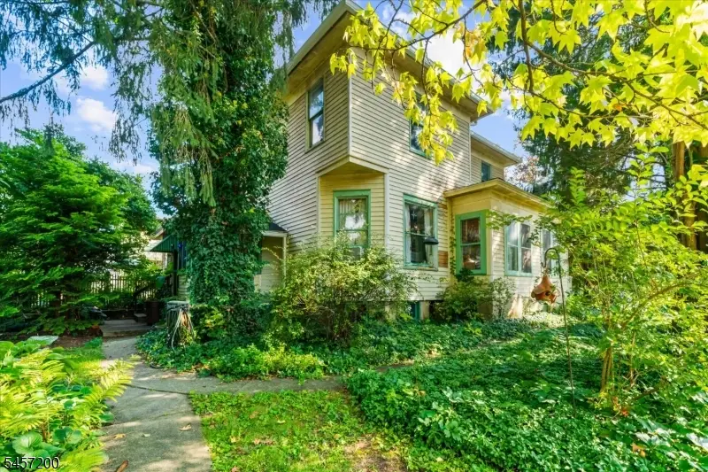 414 Mansfield St, Belvidere, NJ 07823 - #3