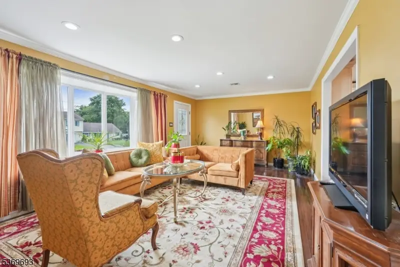 20 Leonard Ter, Wayne, NJ 07470 - #3