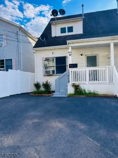 81 Jefferson St, Paterson, NJ 07522 - #1