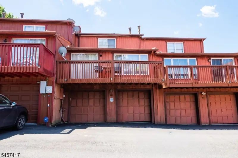 233-12 Nesbit Ter, Irvington, NJ 07111 - #1